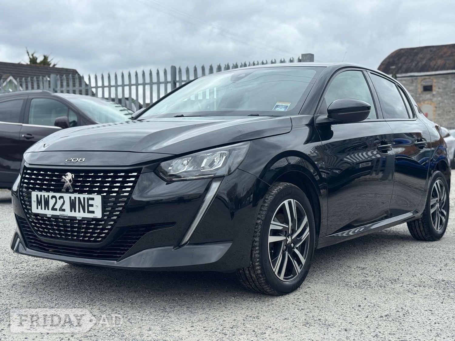 [ berth ]Peugeot 208