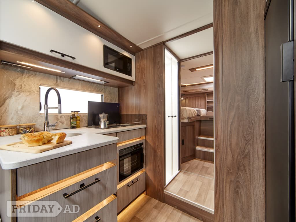 Coachman Avventura 565 Highbridge