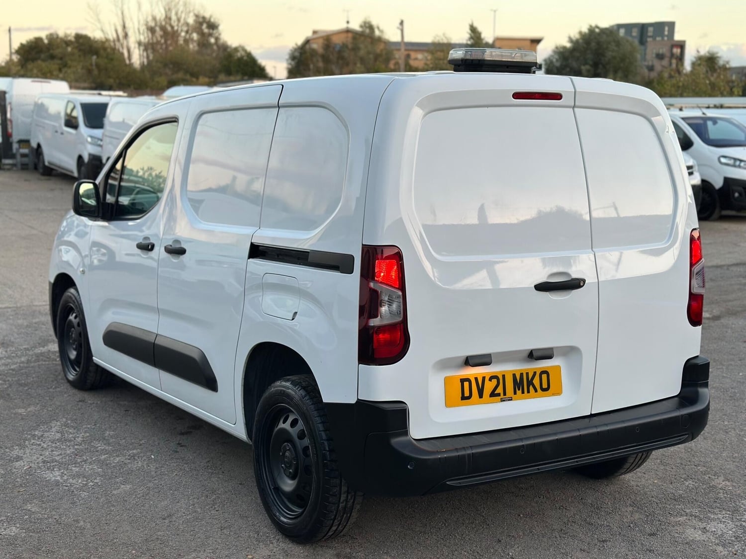 Vauxhall Combo 2021 - Vans & Commercial Vehicles