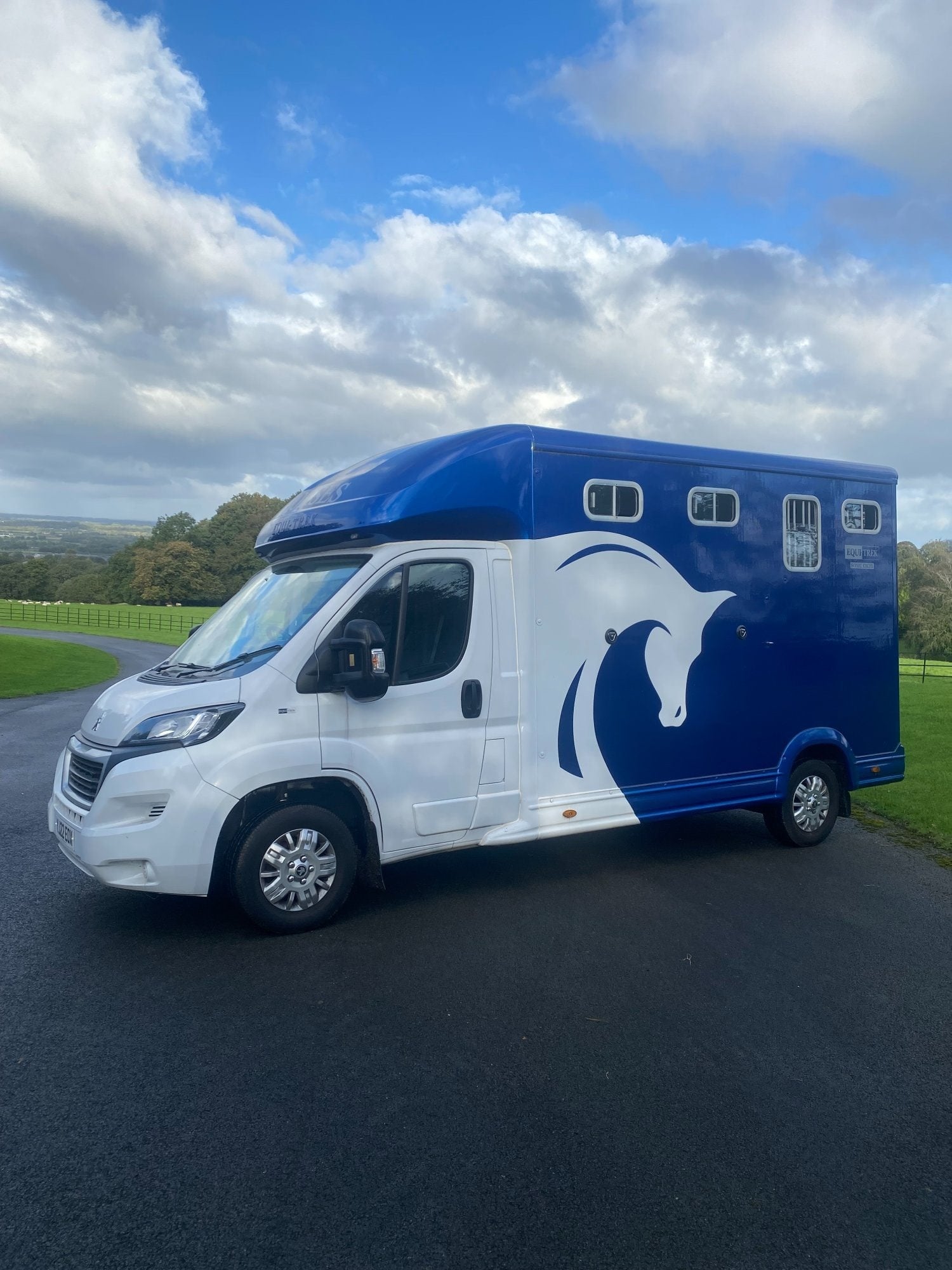 [ berth ]Equi-Trek Sonic Excel