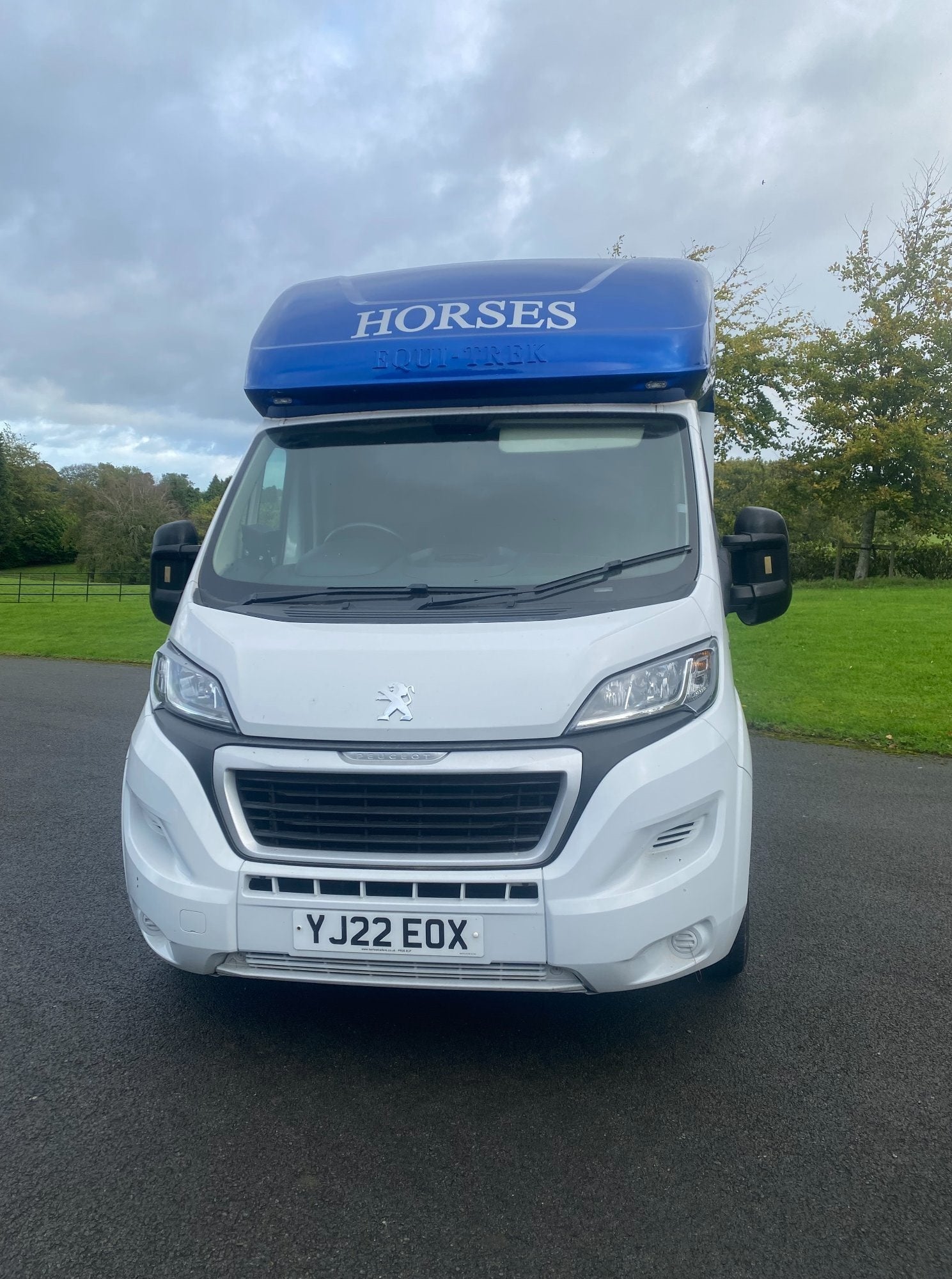 Equi-Trek Sonic Excel Peugeot Horsebox - Trailers & Horseboxes in Wigan