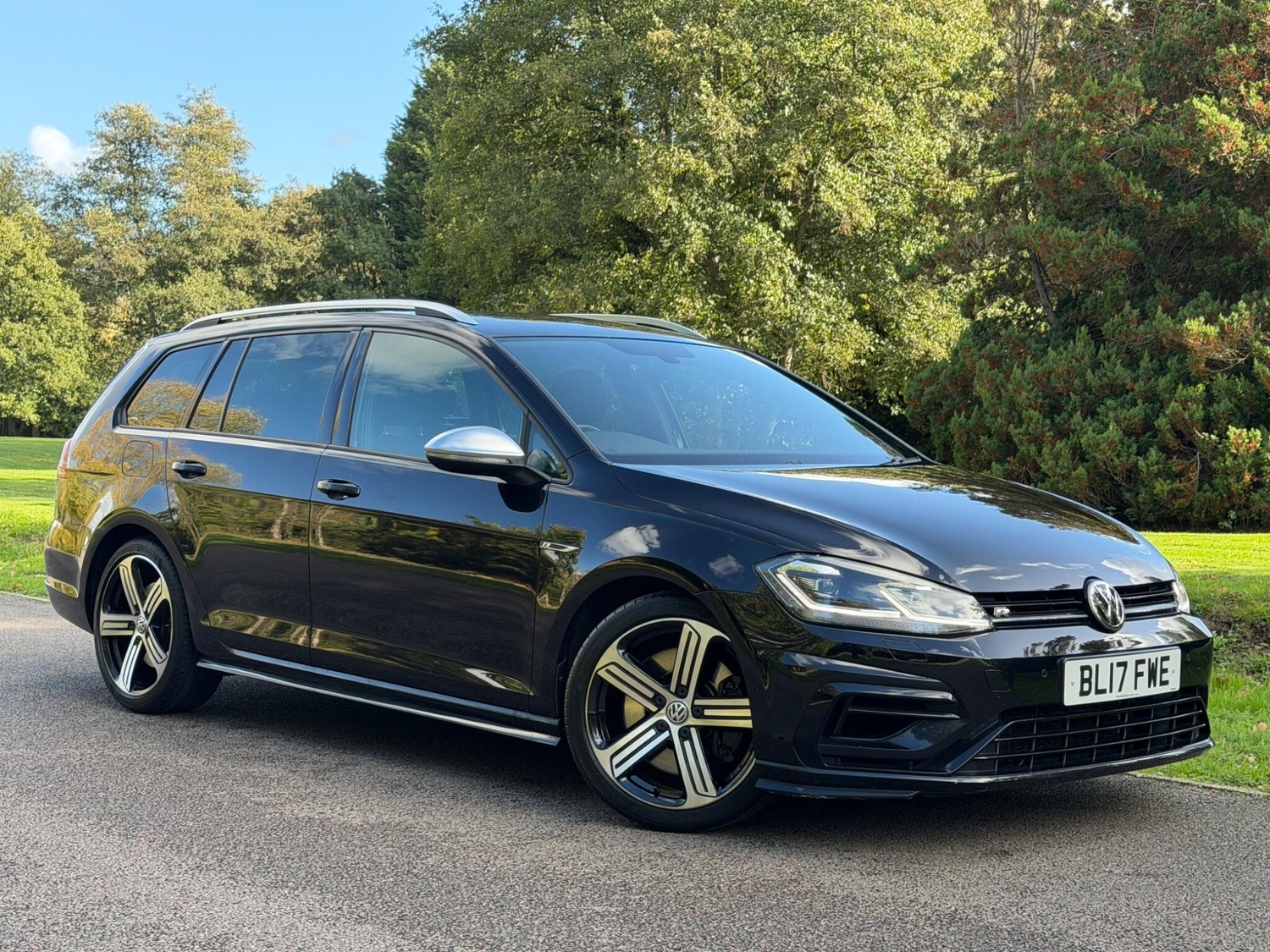 Volkswagen Golf 2017 - Cars