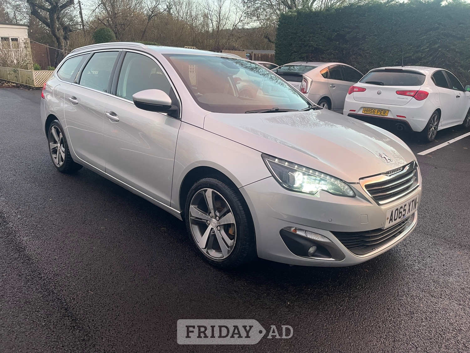 Peugeot 308 SW 2015 in Slough