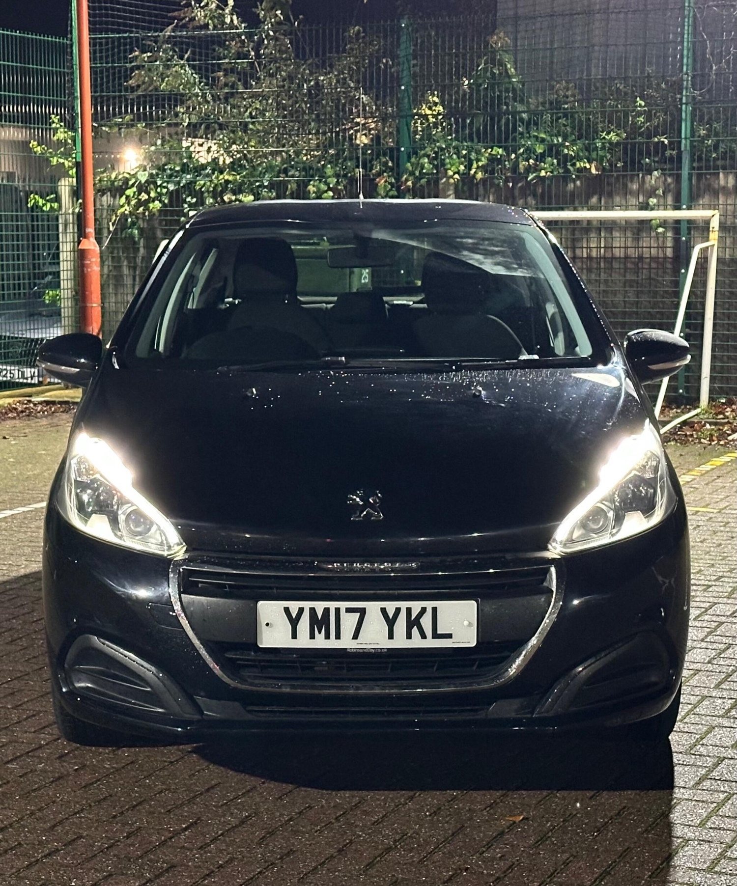 Peugeot 208 2017 - Cars