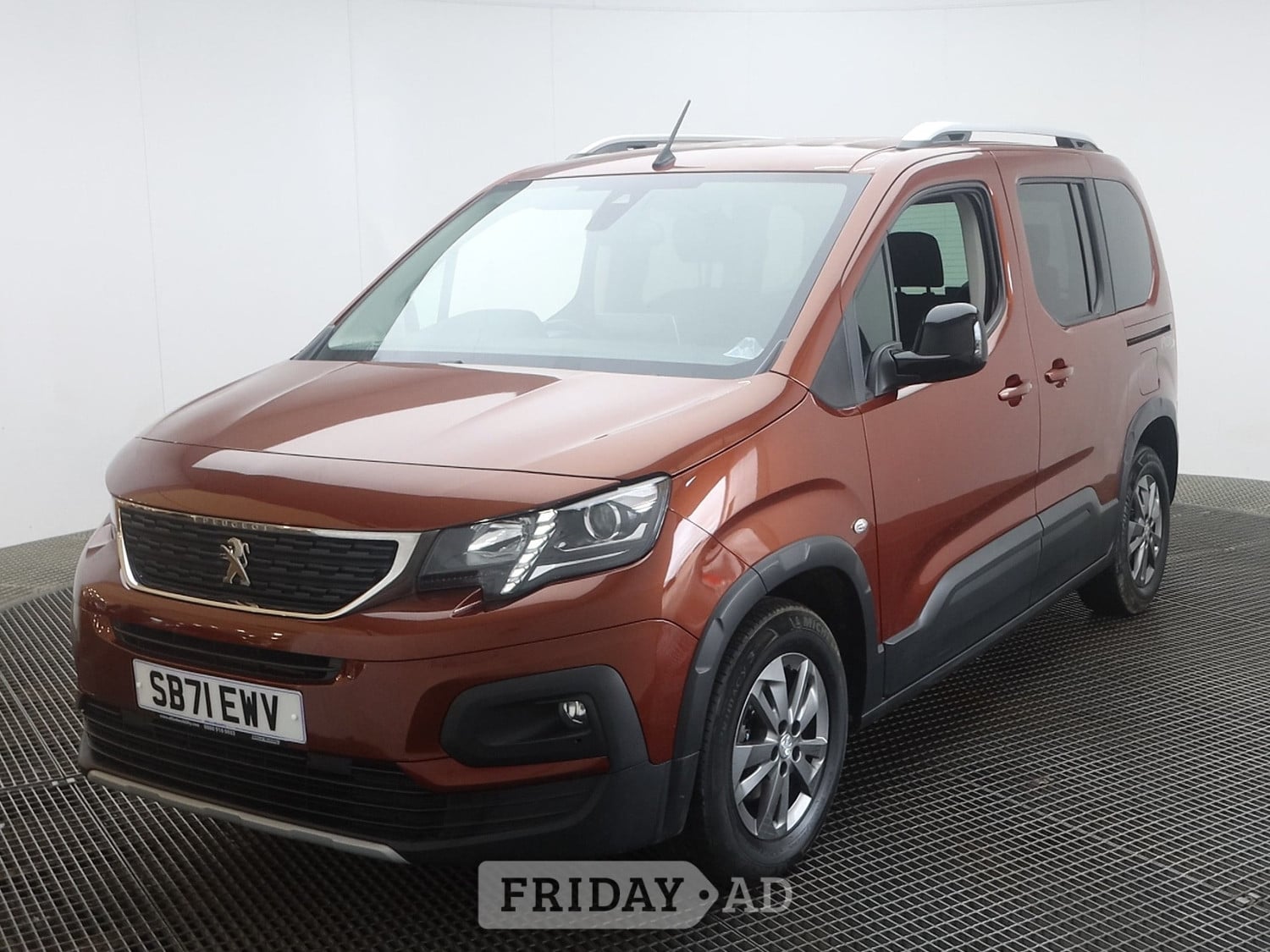 [ berth ]Peugeot Rifter