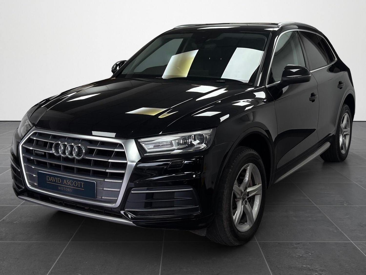 Audi Q5 2017 - Cars in Ealing