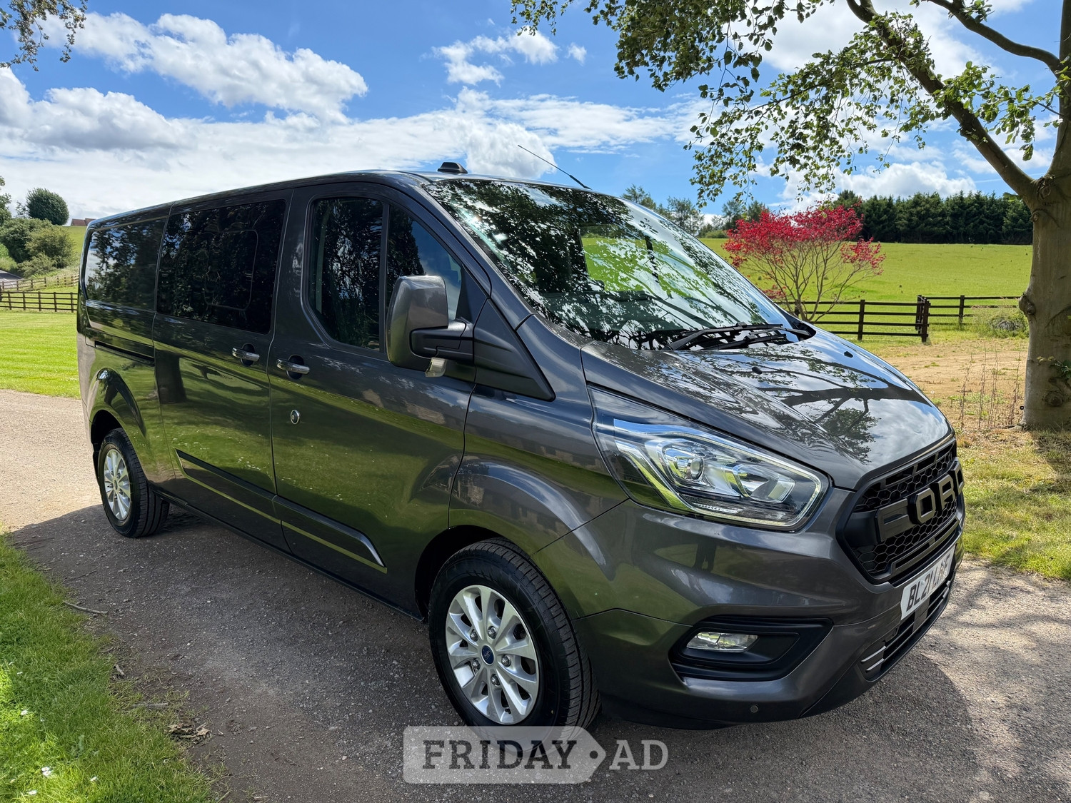 [ berth ]Ford Transit Custom