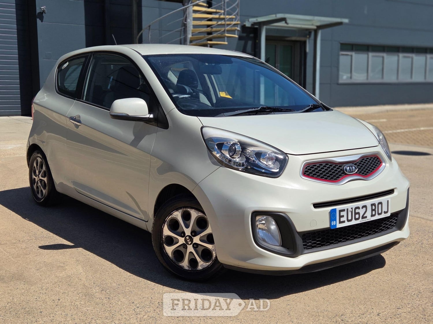 Kia Picanto 2012 in Slough