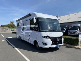 Frankia Platin Pure I 7400 Plus 2026 for sale