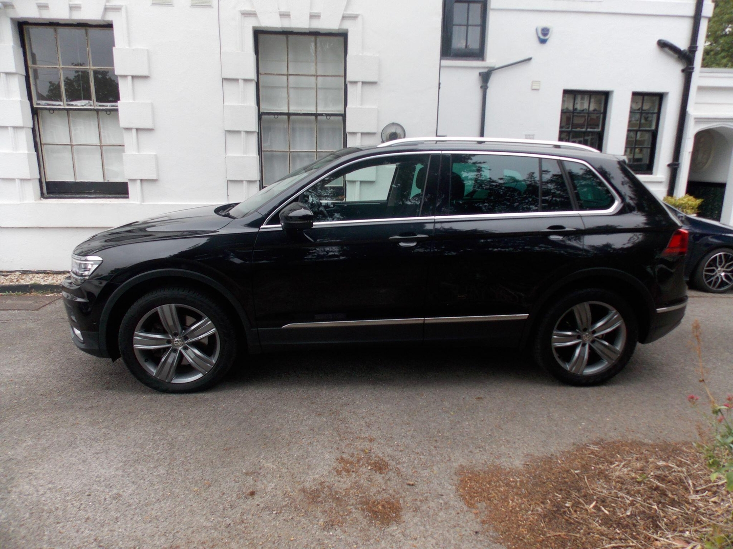 Volkswagen Tiguan 2016 - Cars in Enfield