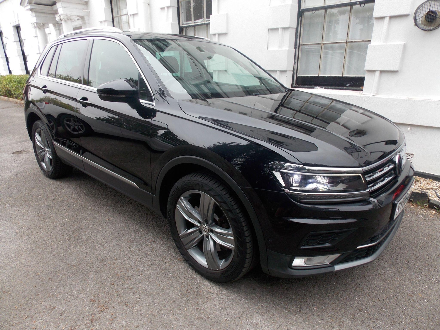 Volkswagen Tiguan 2016 - Cars