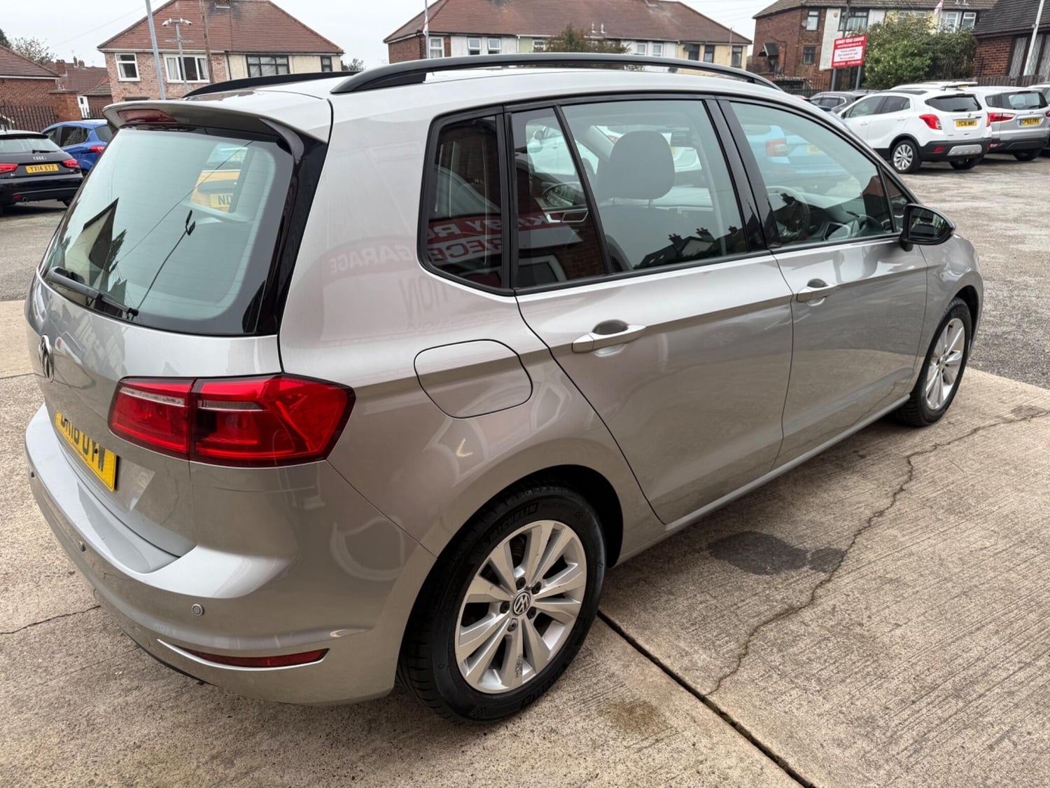 Volkswagen Golf SV 2016 - Cars in Nottingham