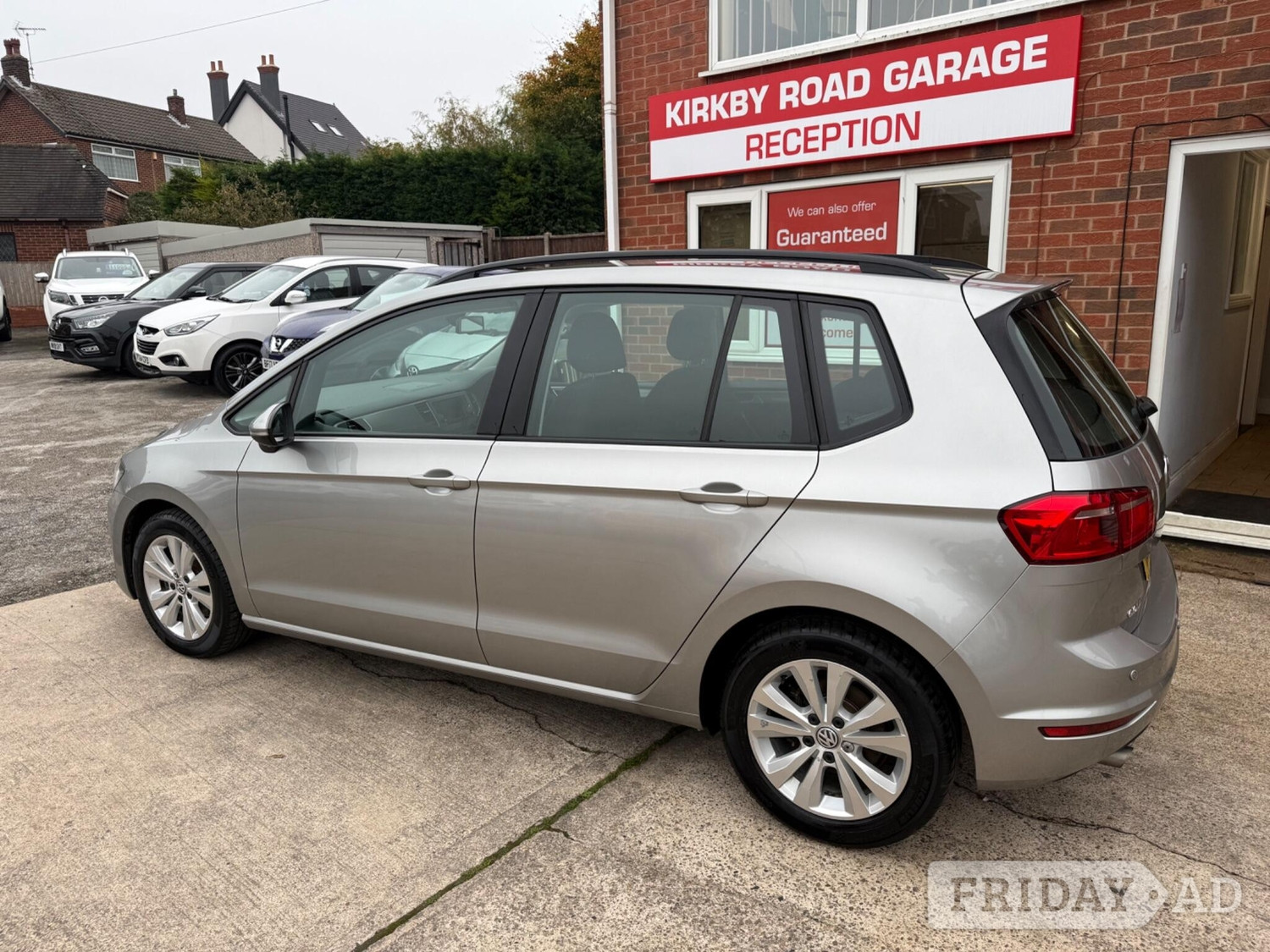 [ berth ]Volkswagen Golf SV