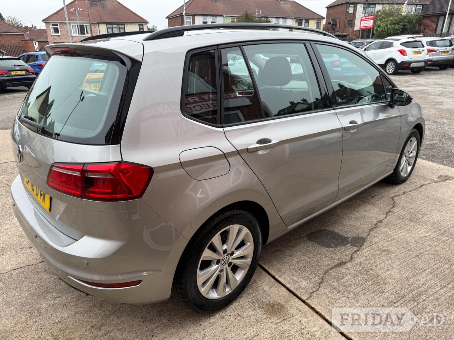 Volkswagen Golf SV 2016 - Cars in Nottingham