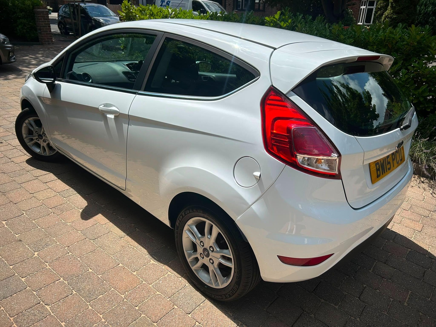 Ford Fiesta 2015 - Cars