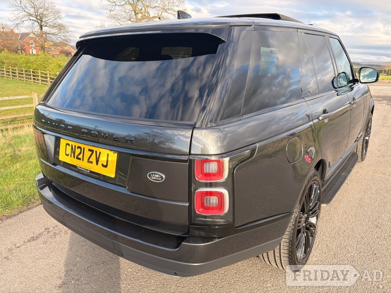 Land Rover Range Rover 2021 - Cars