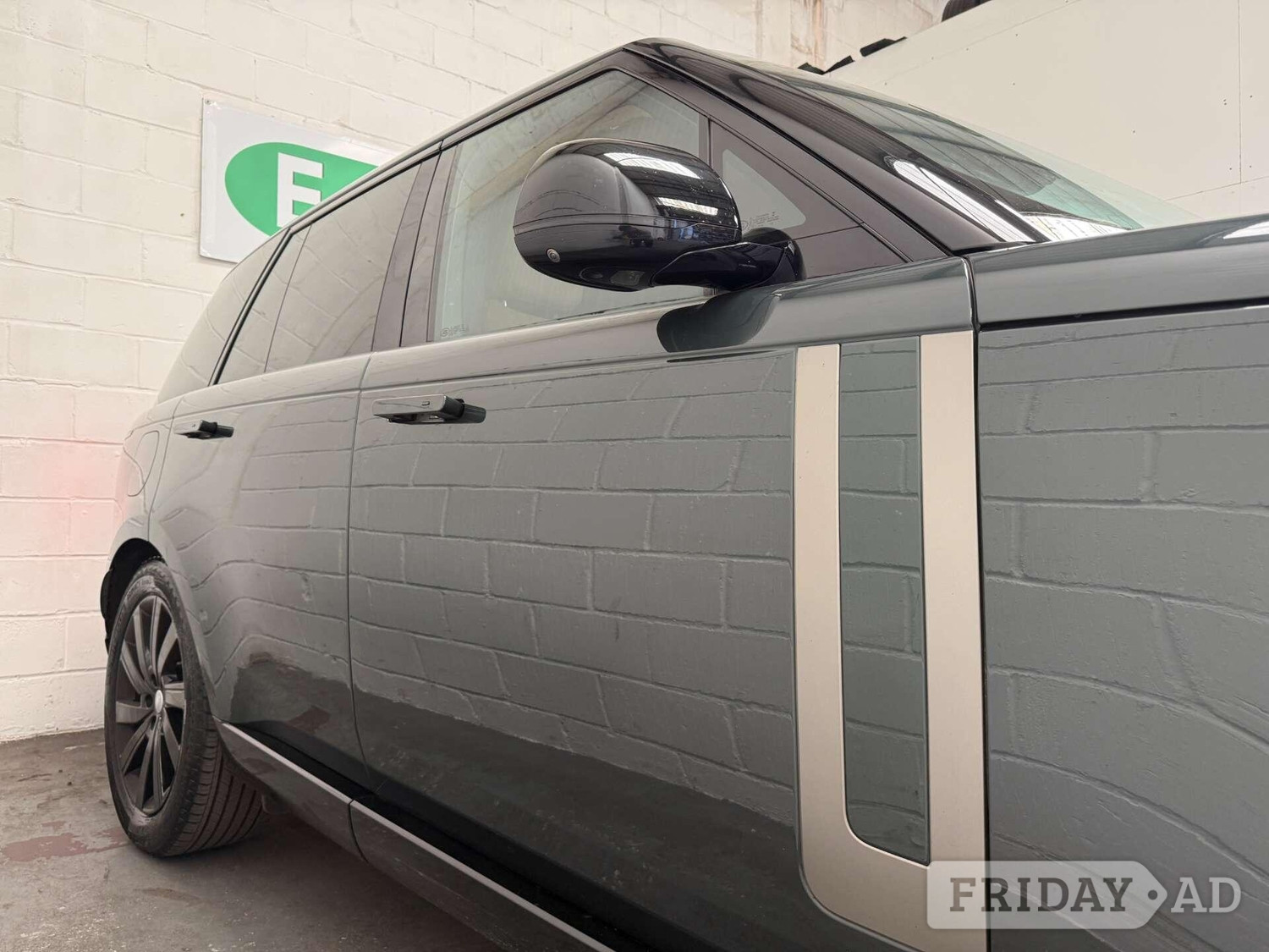 Land Rover Range Rover 2022 - Cars in Uxbridge