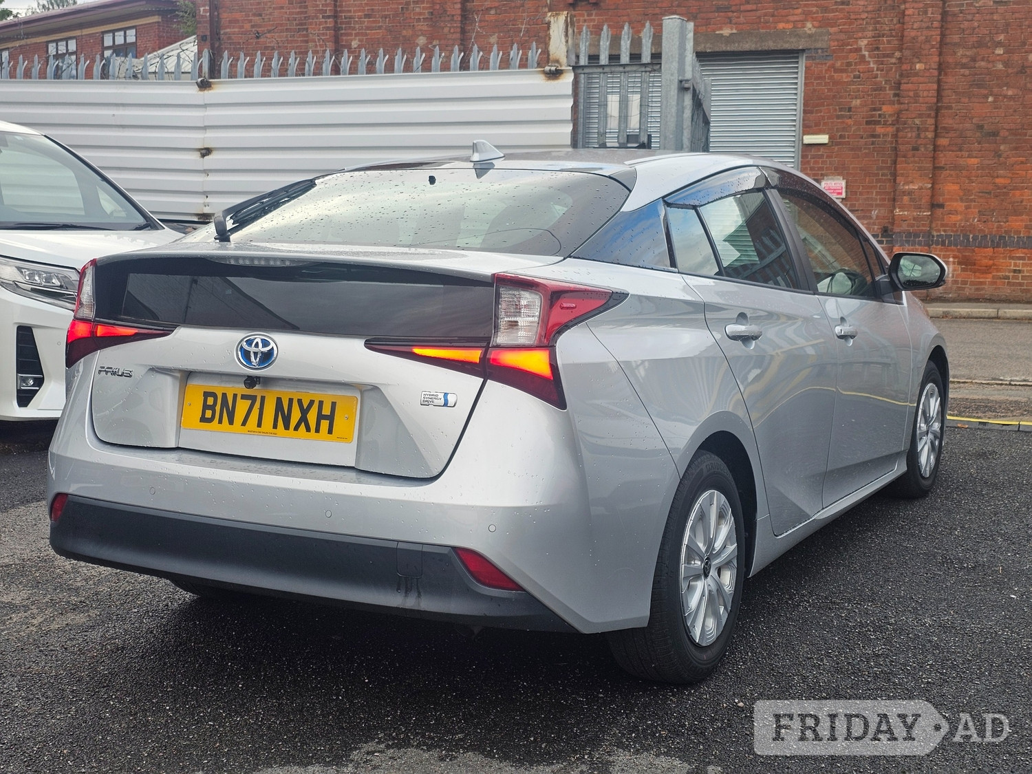 Toyota Prius 2022 - Cars
