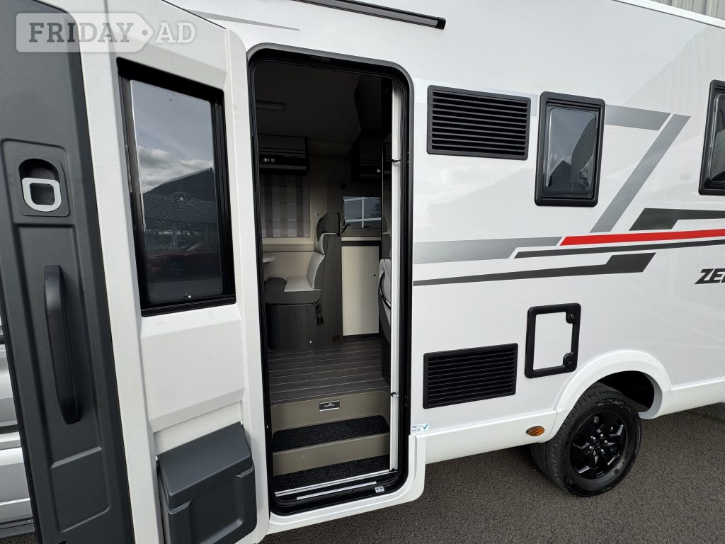 Roller Team Zefiro 696 2026 for sale - Motorhomes & Caravans