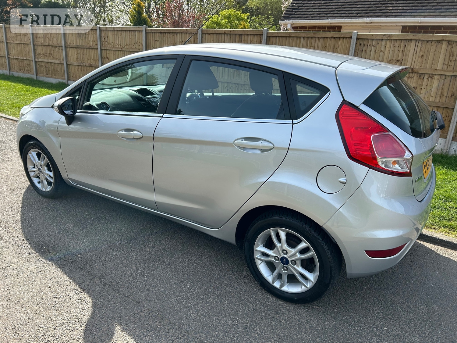 [ berth ]Ford Fiesta