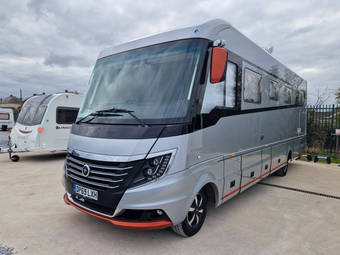 Niesmann + Bischoff Flair 830 LE 2020 for sale