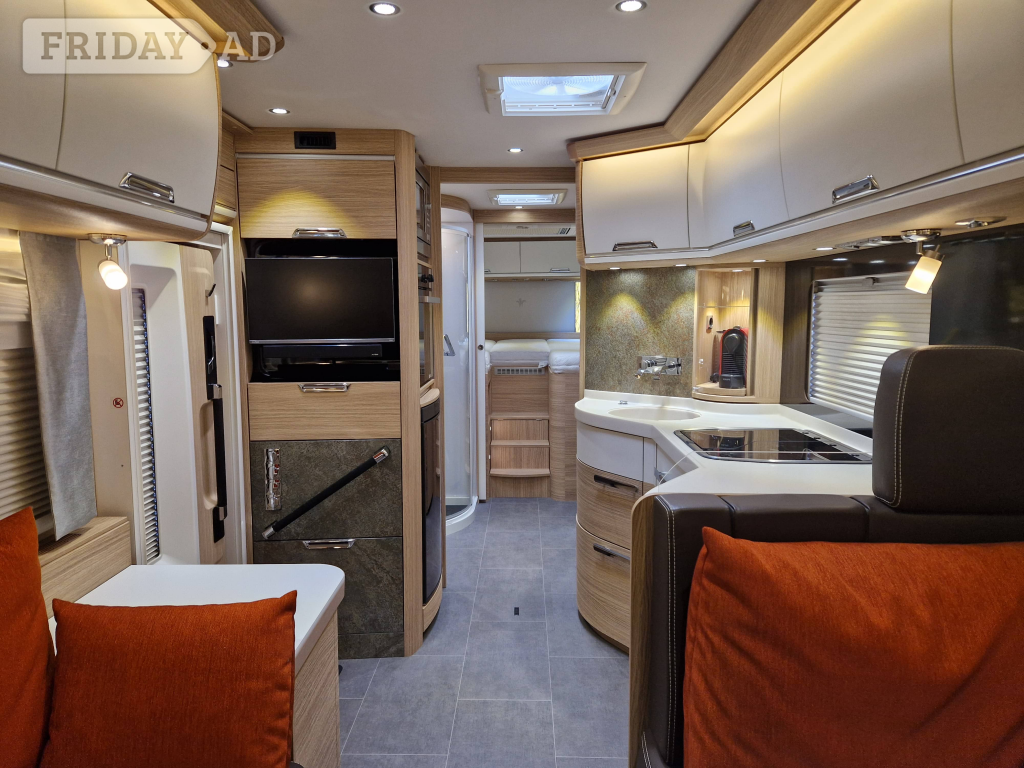 [4 berth ]Niesmann & Bischoff Flair