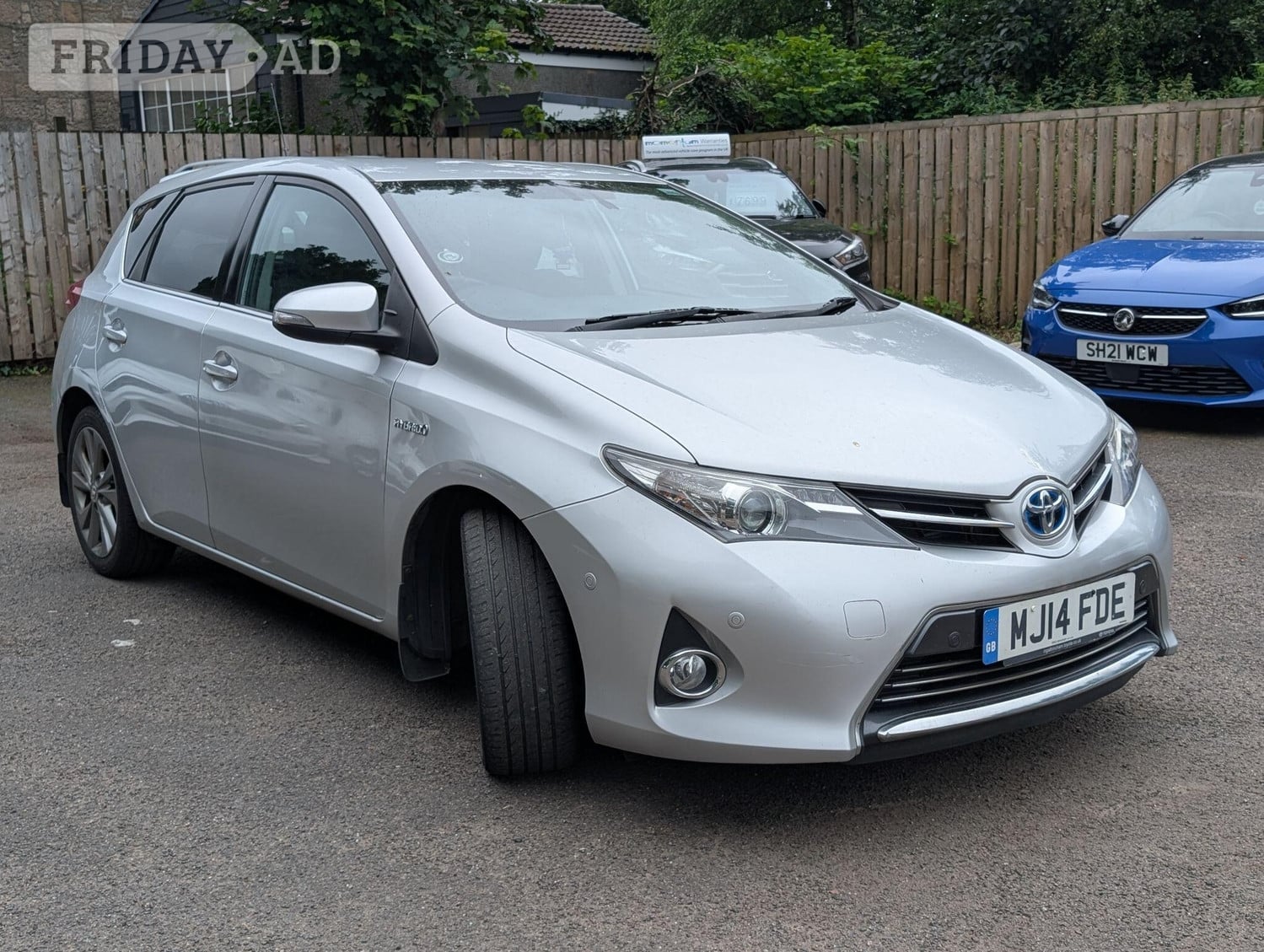 Toyota Auris 2014 in Renfrew
