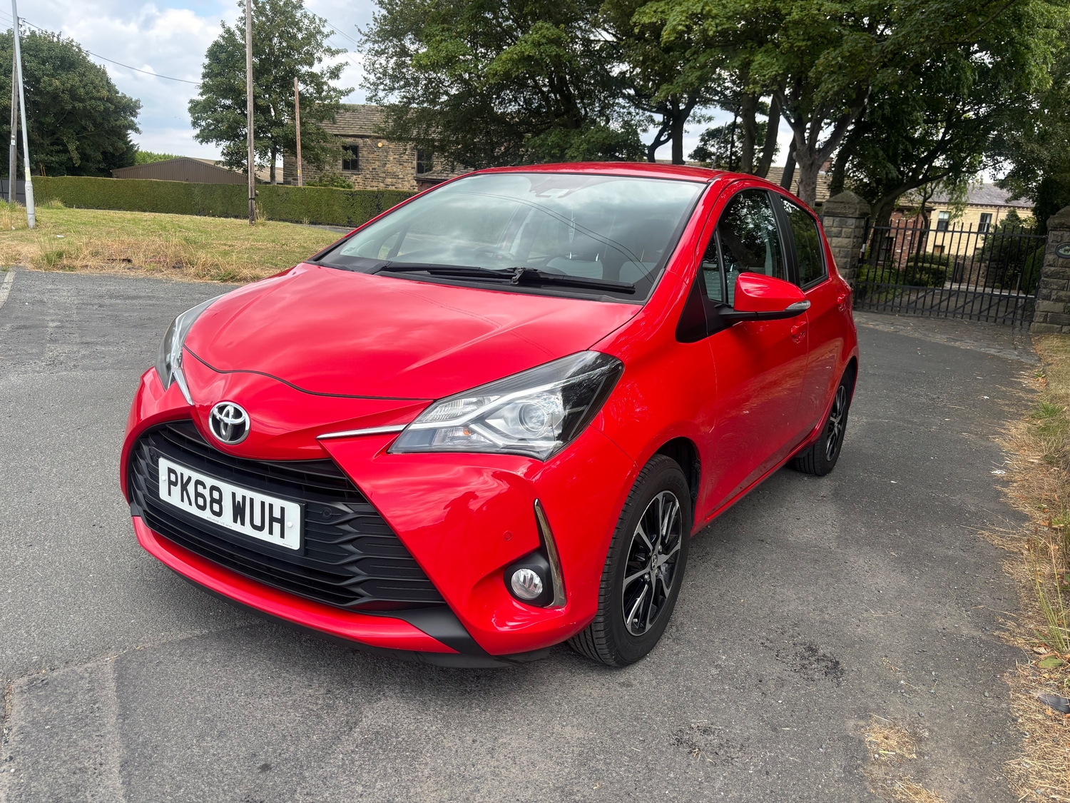 Toyota Yaris 2018 - Cars in Leeds