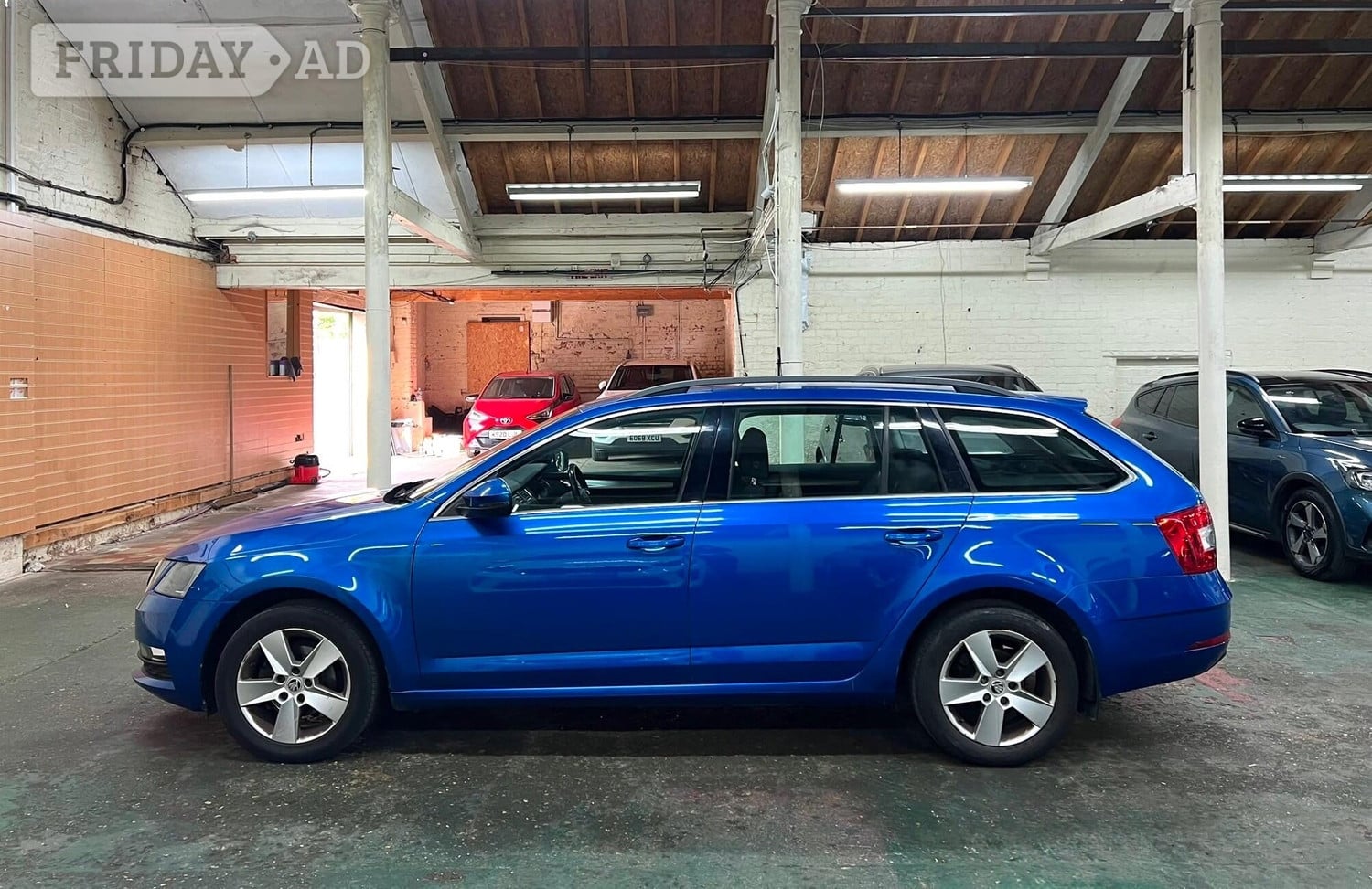 Skoda Octavia 2021 - Cars