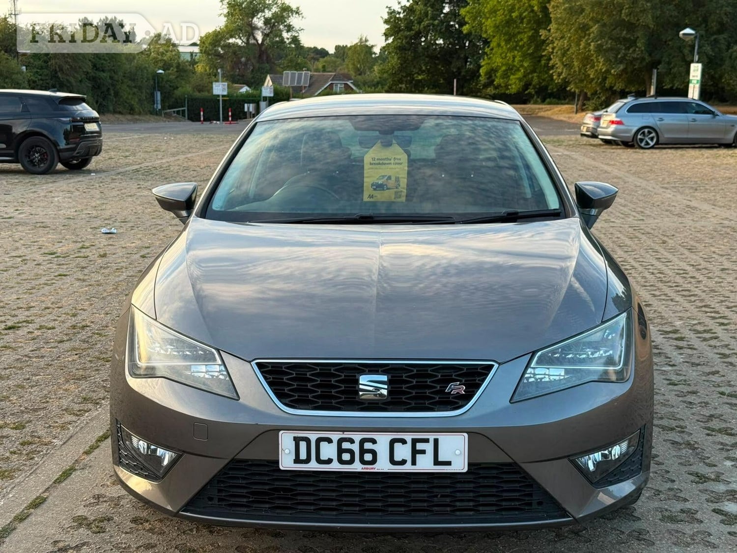 [ berth ]SEAT Leon