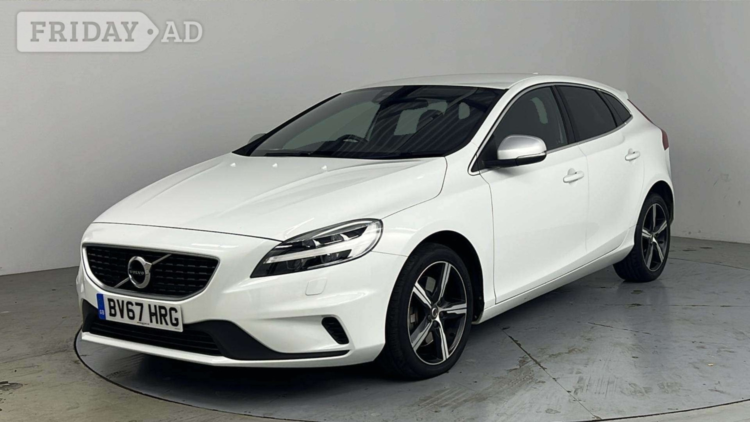 Volvo V40 2017 in Storrington
