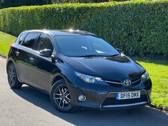 Toyota Auris 2015