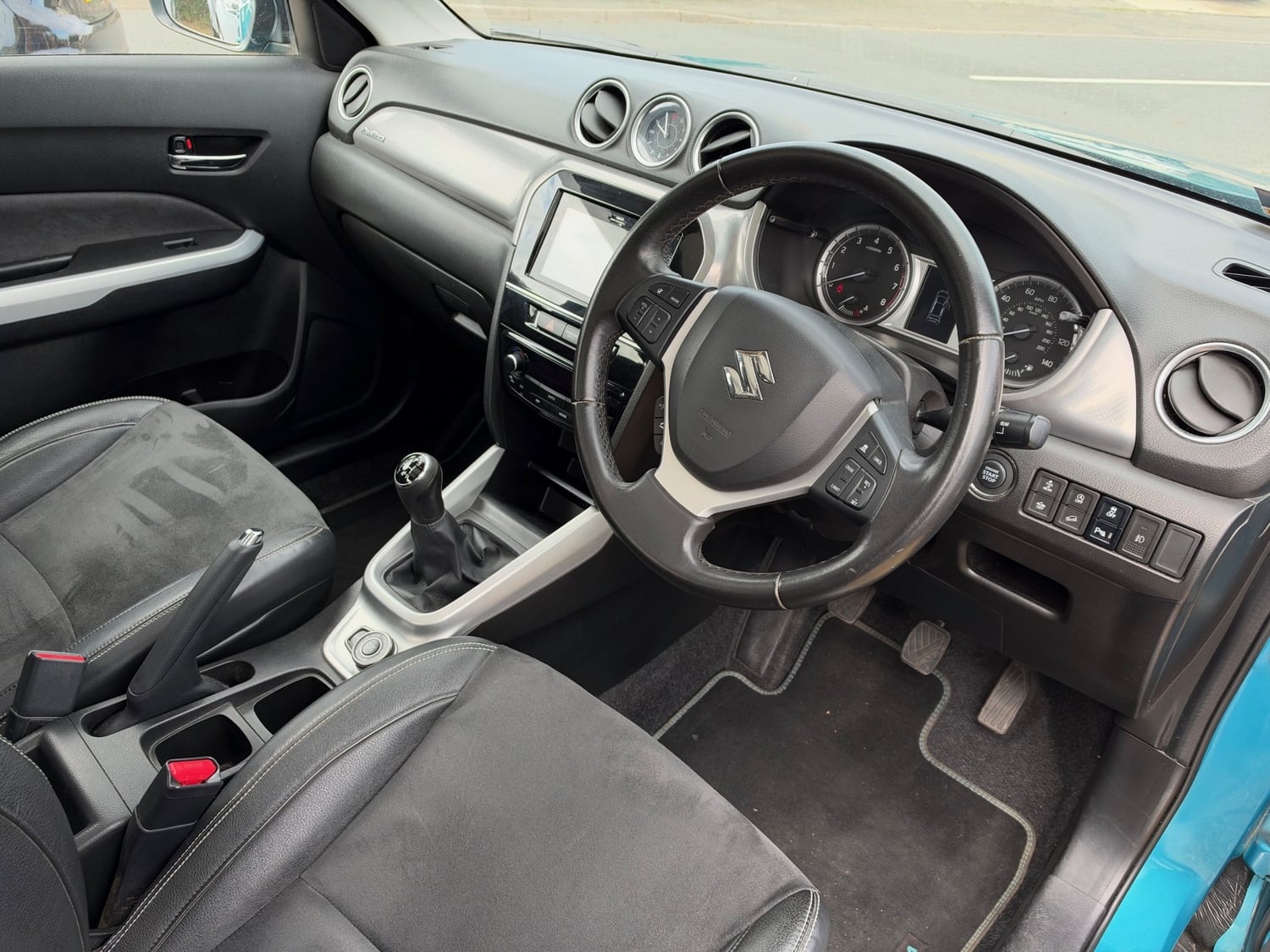 Suzuki Vitara 2015 - Cars
