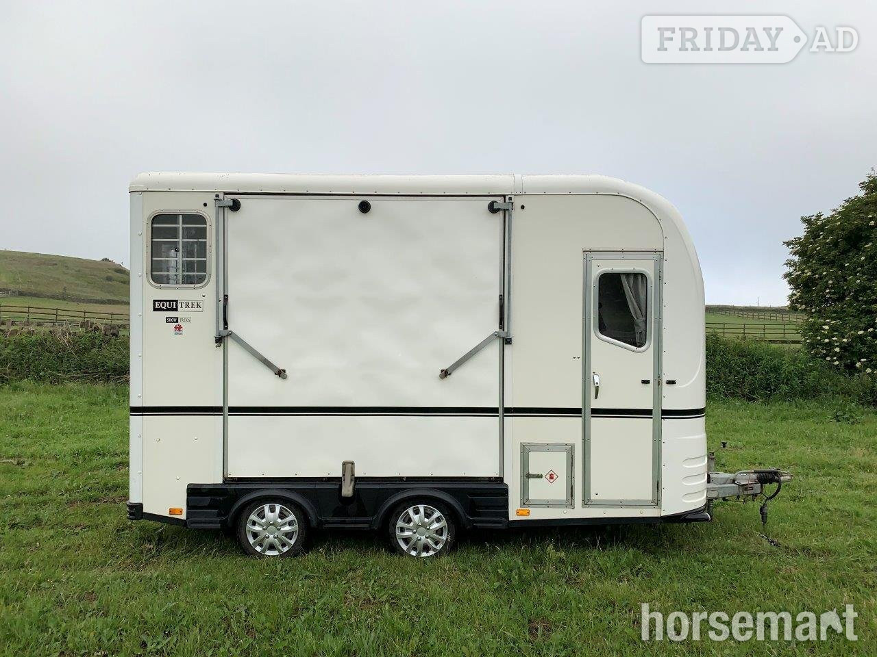 Equi-Trek Show-Treka M Sheffield