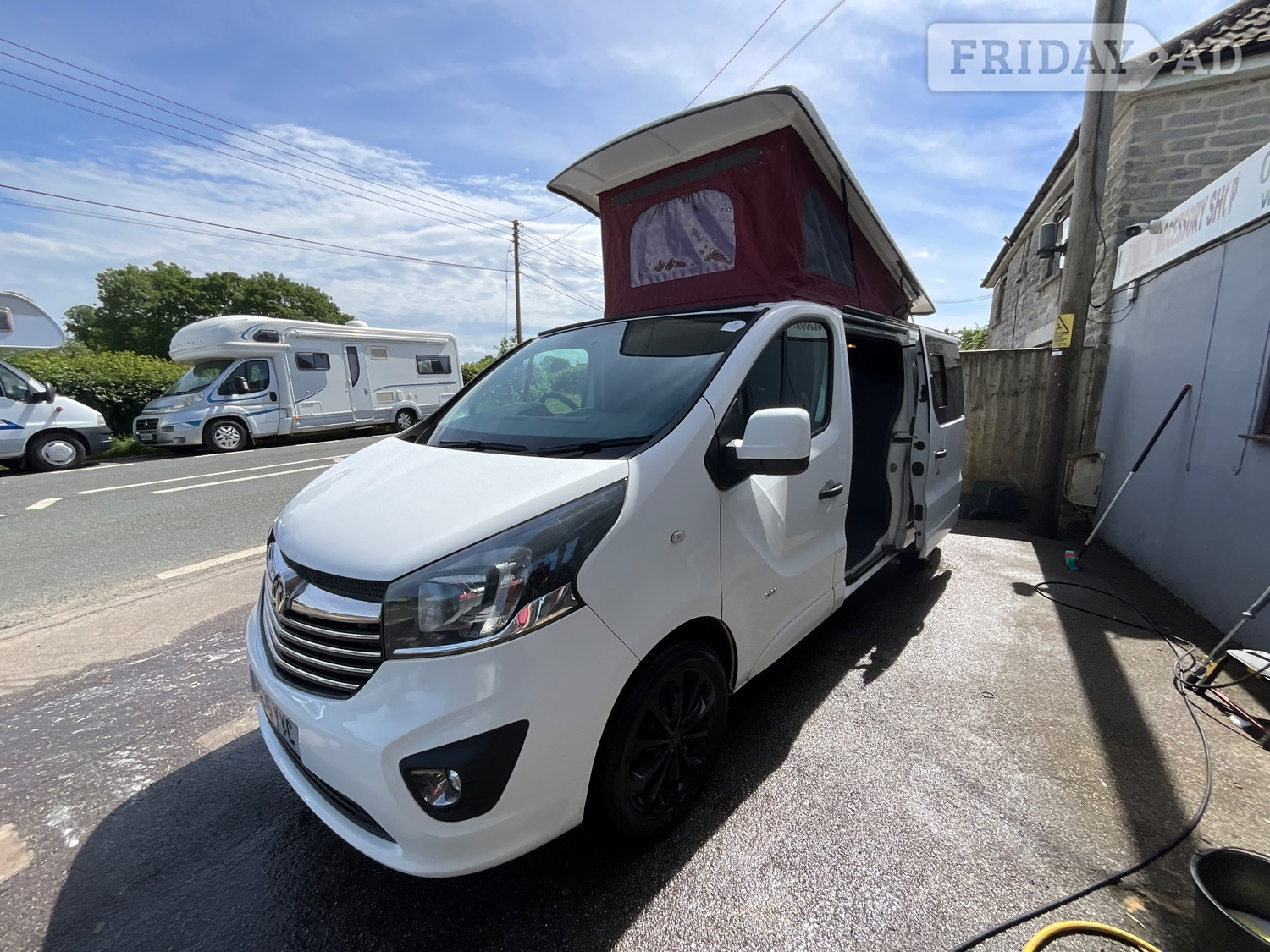 Vauxhall Vivaro 2016 in Somerton