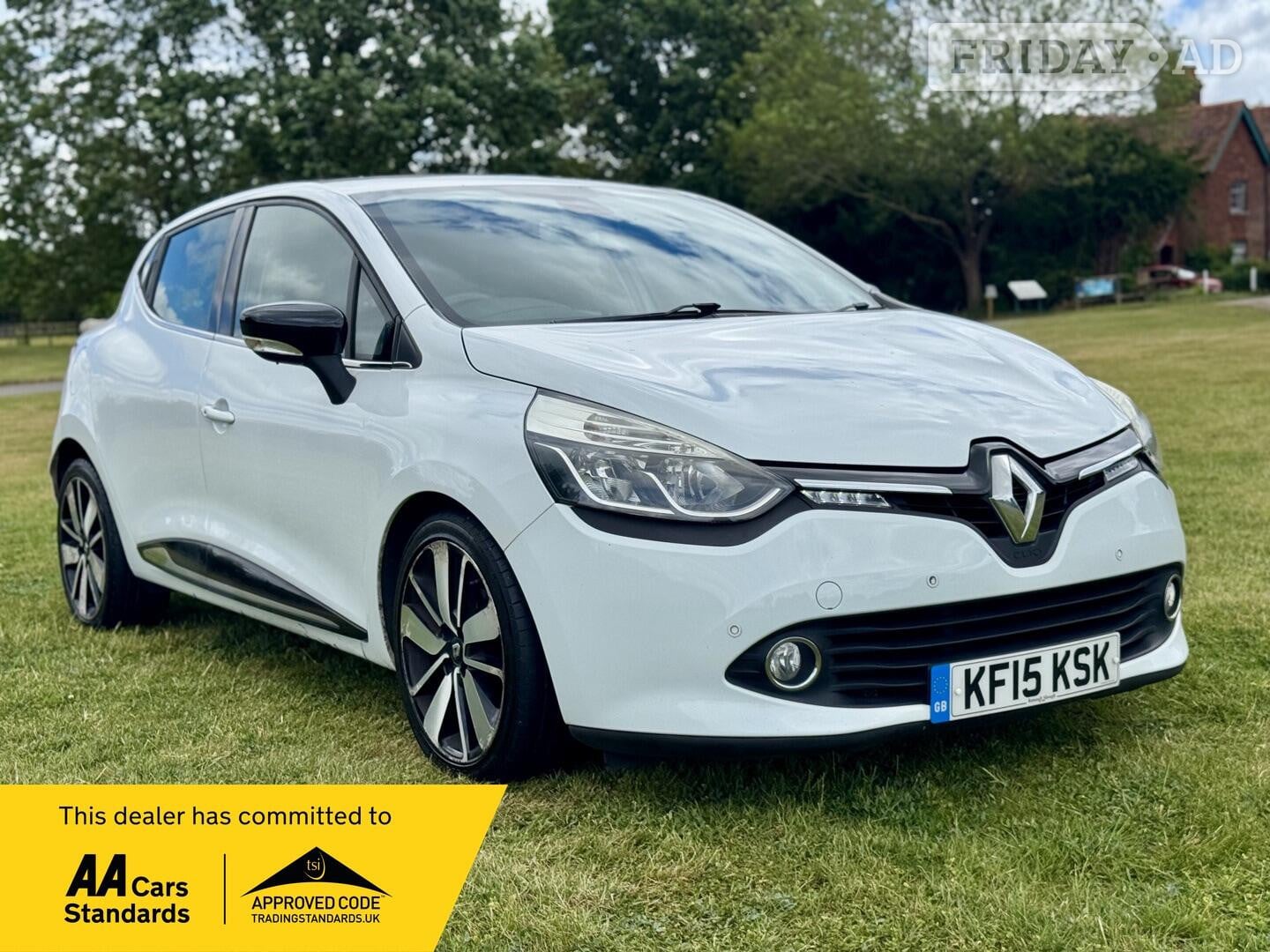 Renault Clio 2015 in Bedford