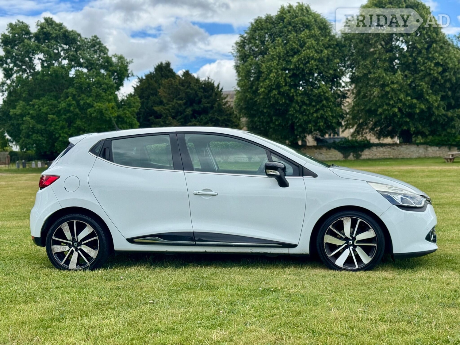 [ berth ]Renault Clio