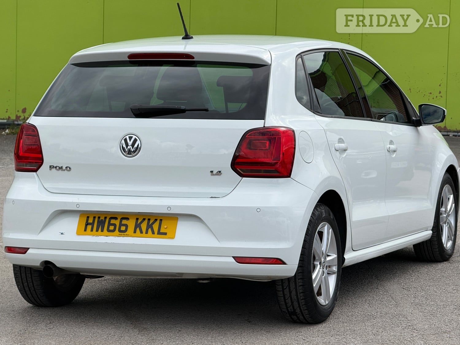 Volkswagen Polo 2017 - Cars in Leeds