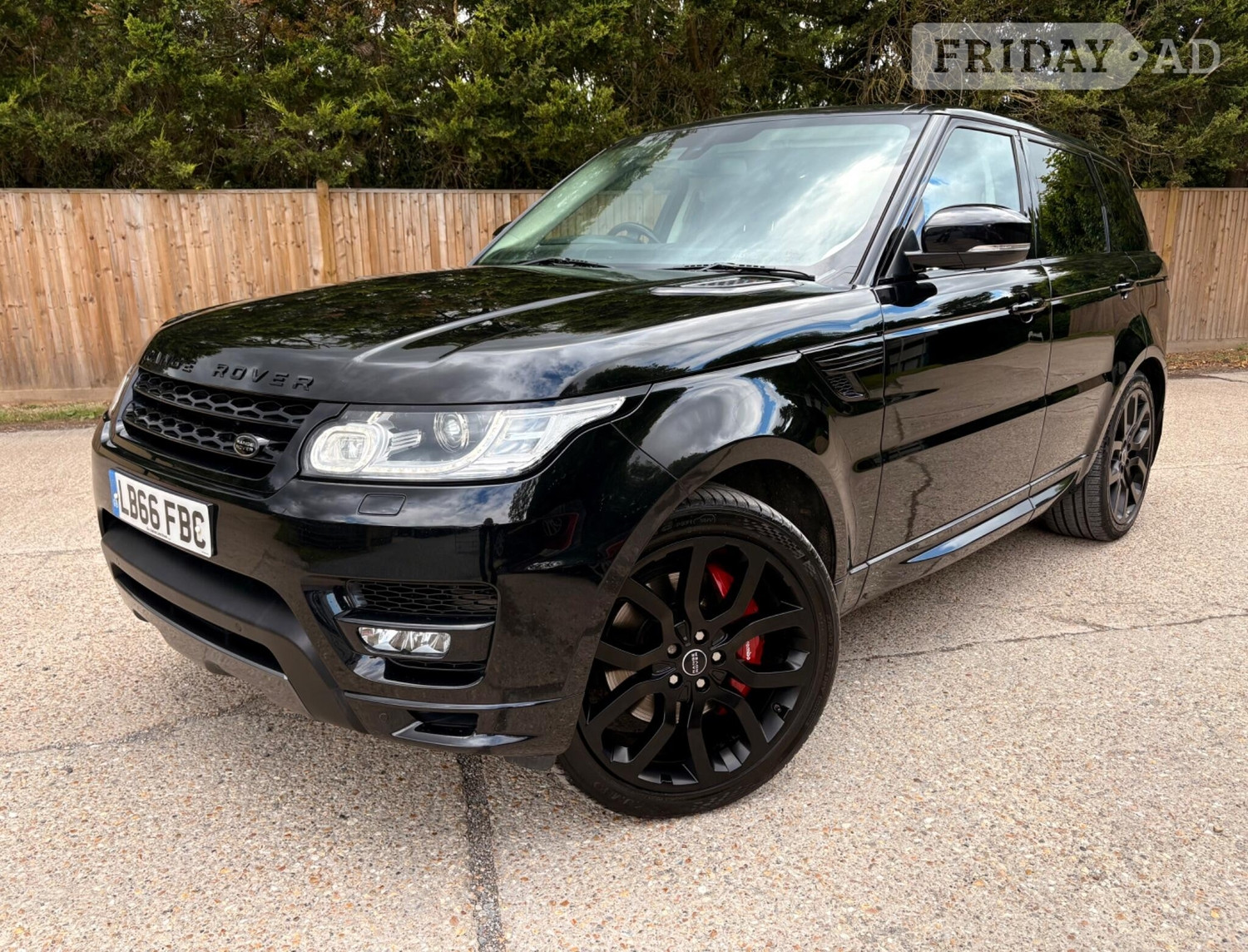 [ berth ]Land Rover Range Rover Sport