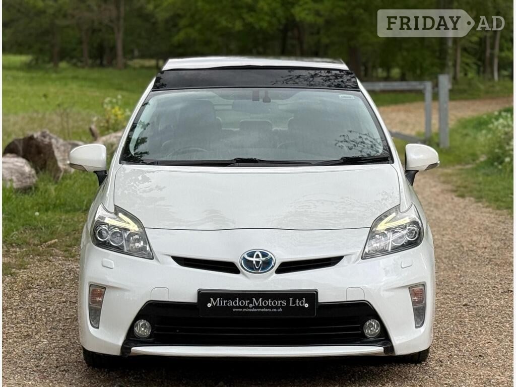 Toyota Prius 2013 - Cars in Slough