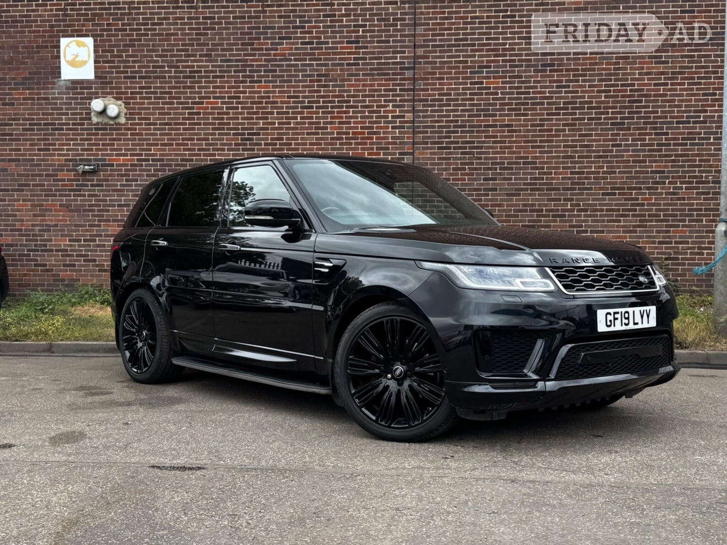 Land Rover Range Rover Sport 2019 in Leeds