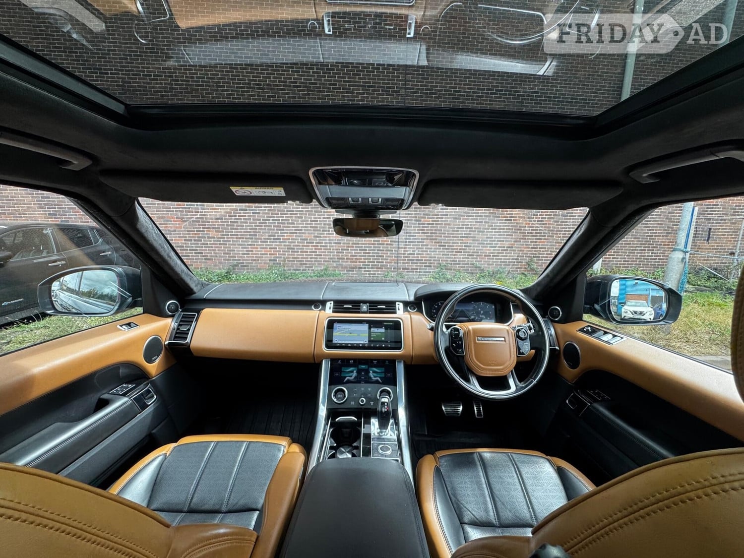 [ berth ]Land Rover Range Rover Sport