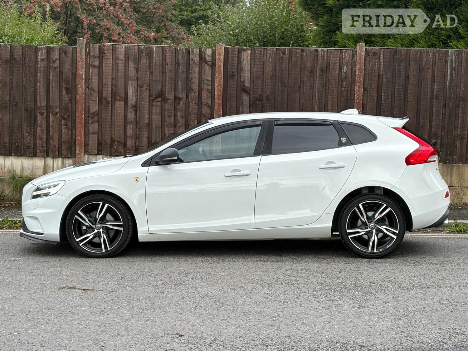 Volvo V40 2017 - Cars