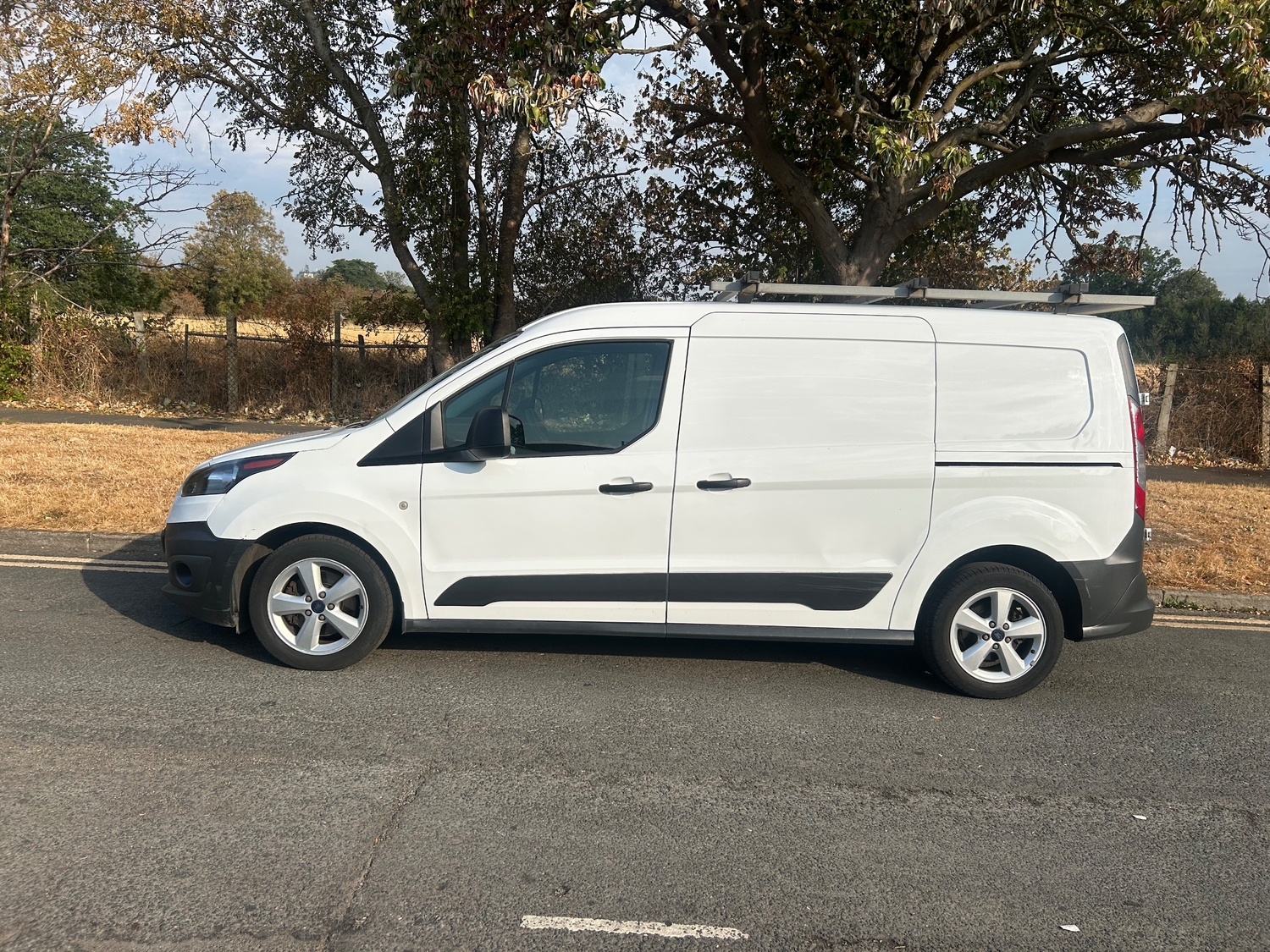[ berth ]Ford Transit Connect