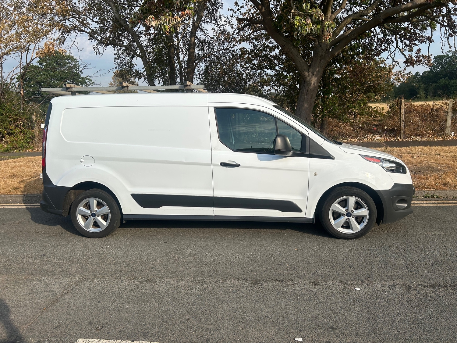 Ford Transit Connect 2017 - Vans & Commercial Vehicles in Hillingdon