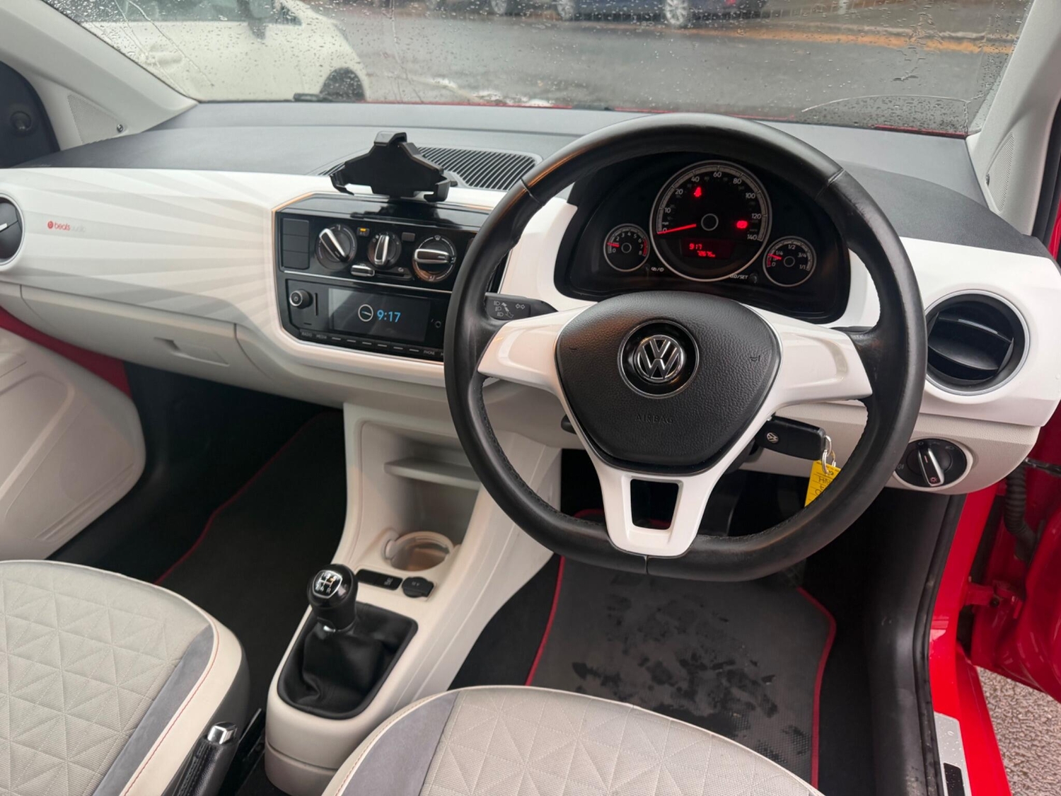 Volkswagen Up Sutton