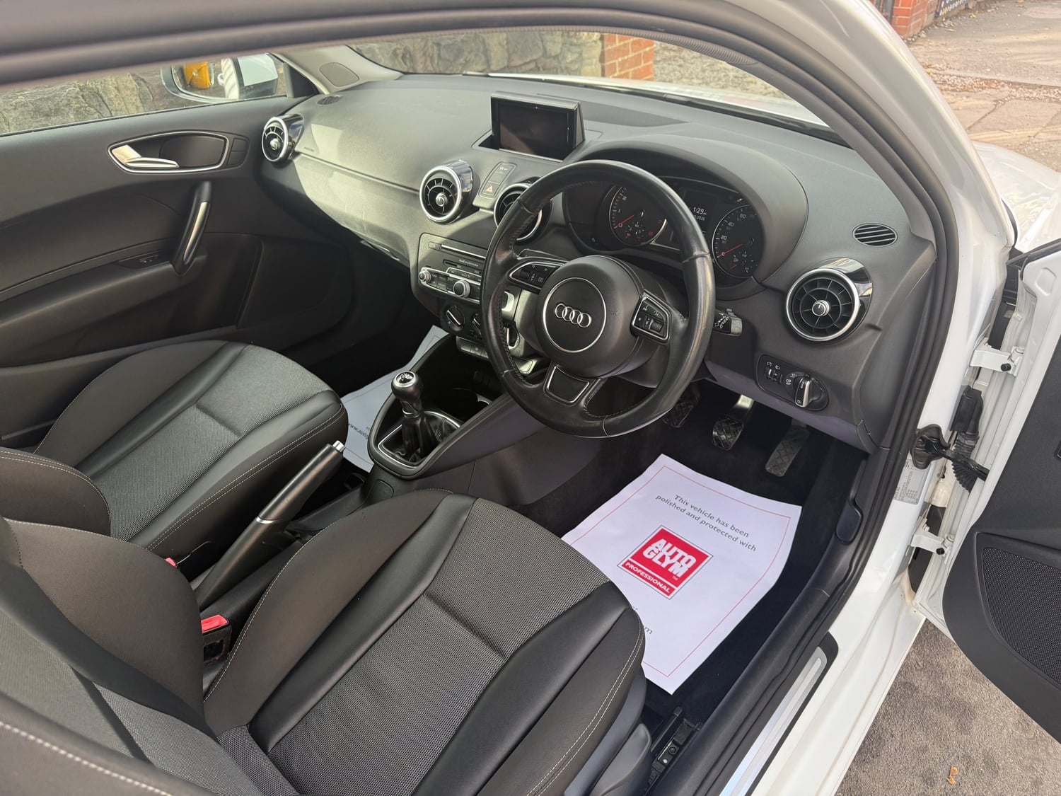 Audi A1 2015 - Cars