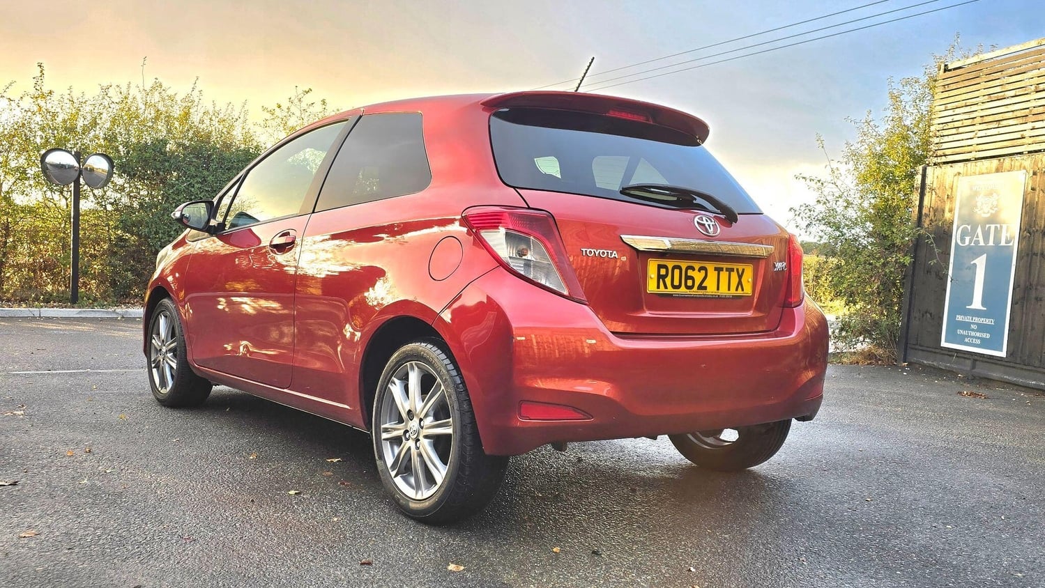 Toyota Yaris 2012 - Cars in Maidenhead