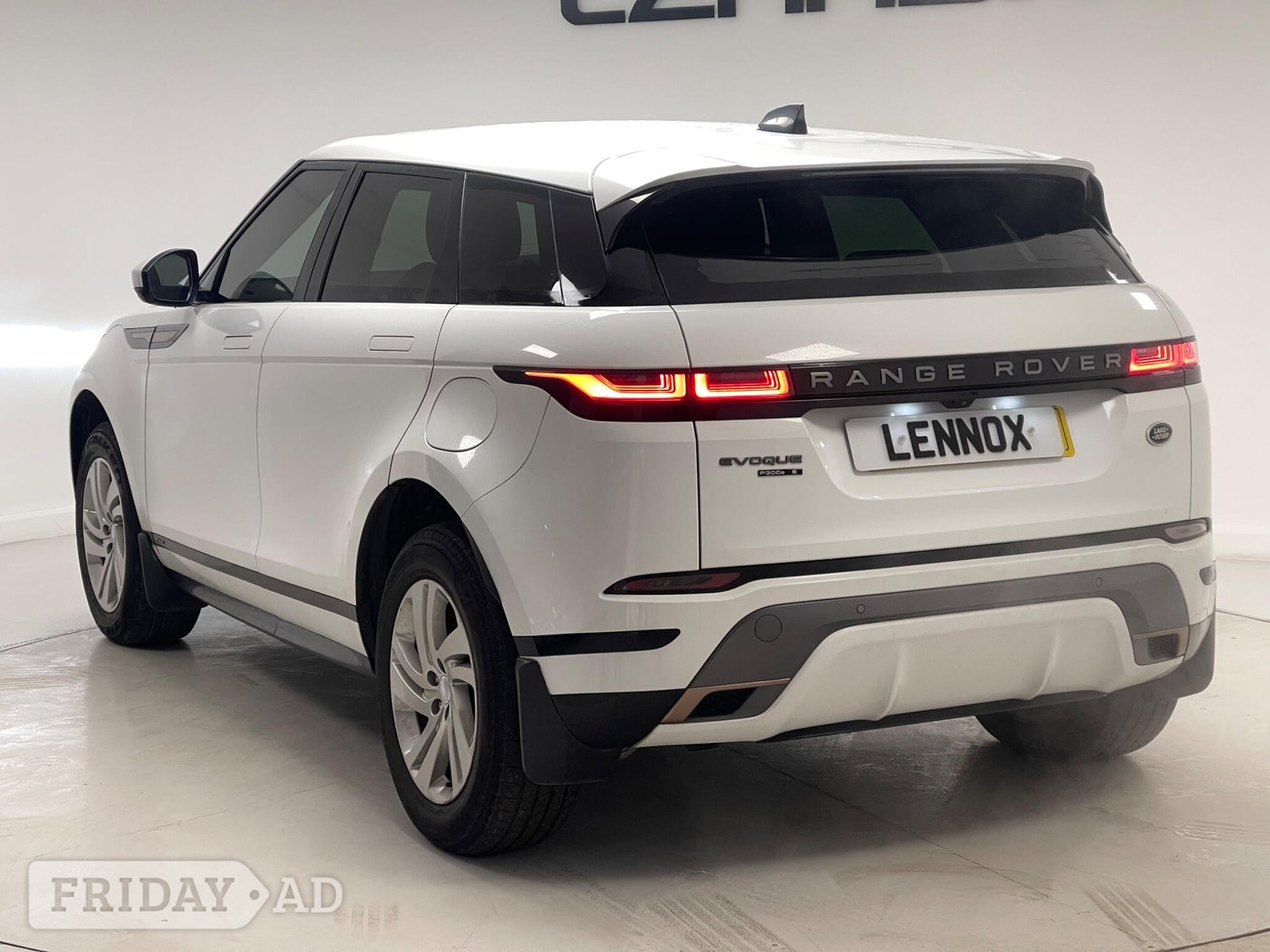 [ berth ]Land Rover Range Rover Evoque