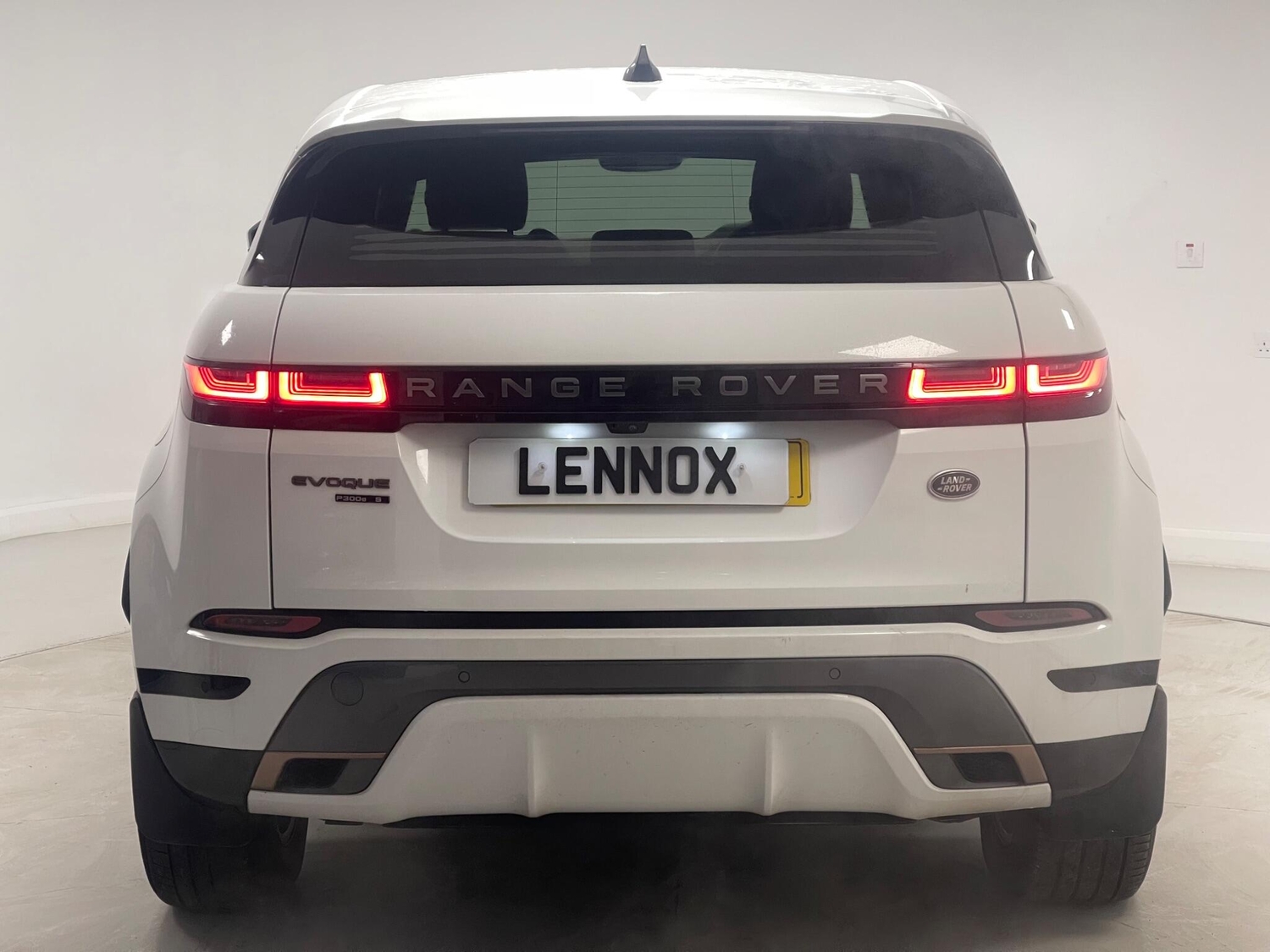 Land Rover Range Rover Evoque 2021 - Cars in Brent